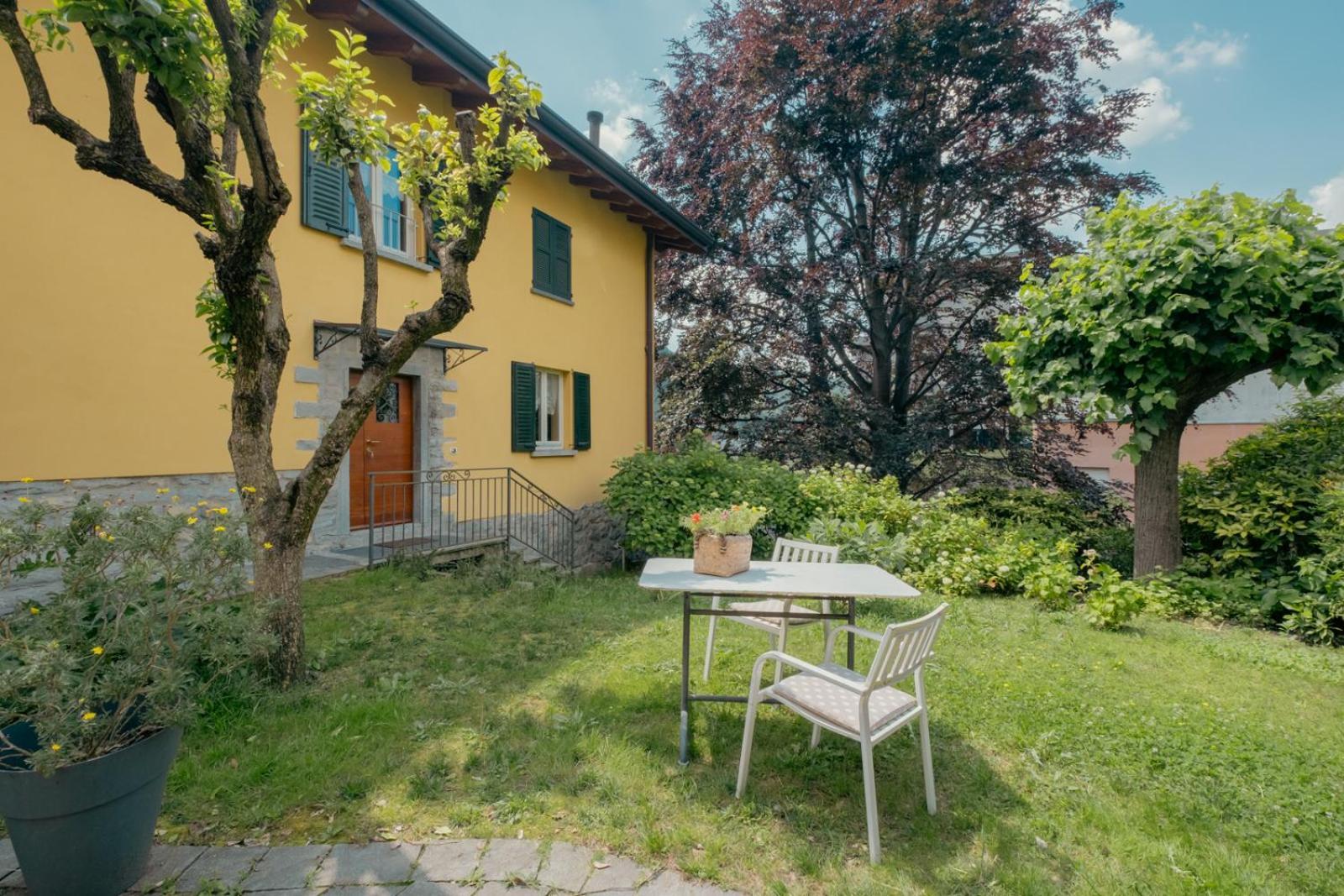 A Casa Di Maria Bed & Breakfast Como Exterior photo